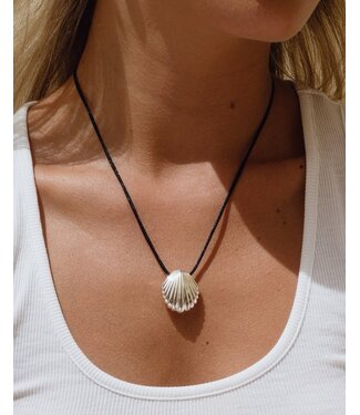 Anni Lu Shell on a string ketting Silver