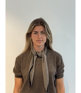 Lisa Yang Chelsea scarf Truffle/black