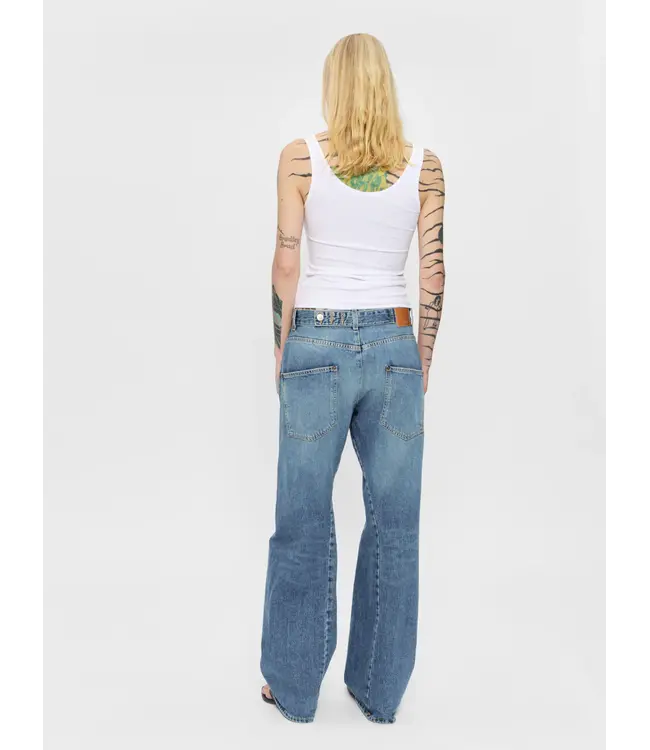 6397 Big twisted seam  Soft mid blue