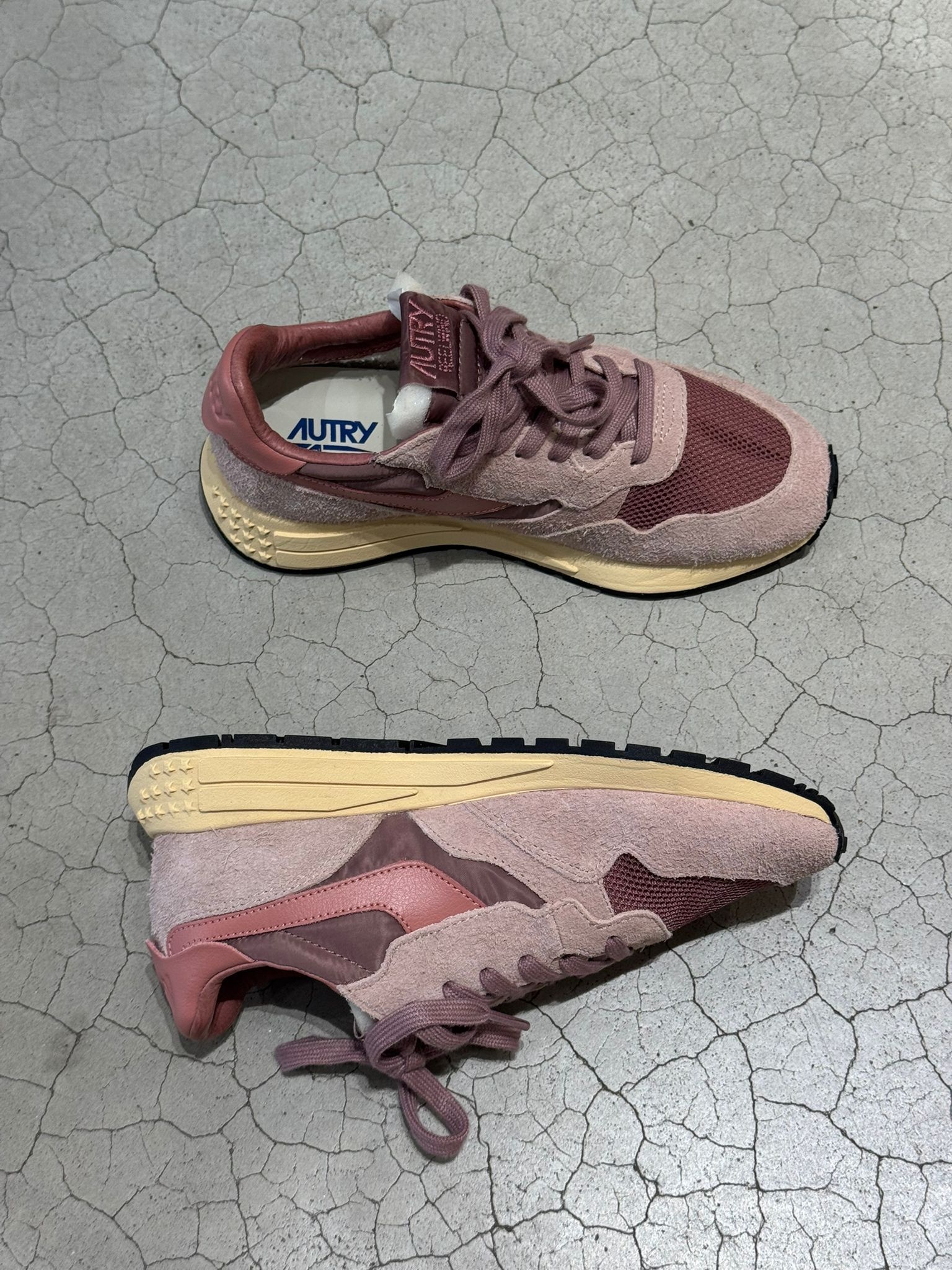 Autry Reelwind low wom ut30 Suede/net rose/desert sand