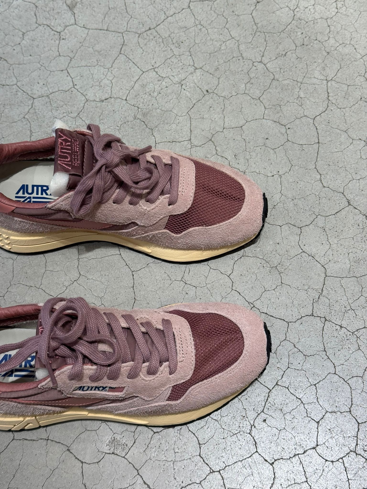 Autry Reelwind low wom ut30 Suede/net rose/desert sand