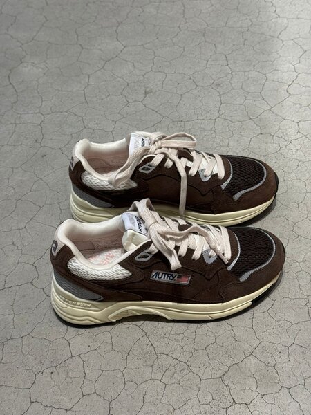 Autry Hyperway low wom um25 sneaker Suede/mesh cotto/marshmallow