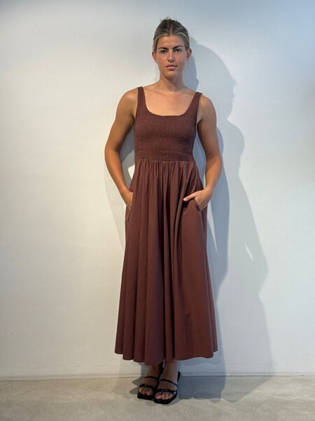 Xirena Florence dress Adobe brown