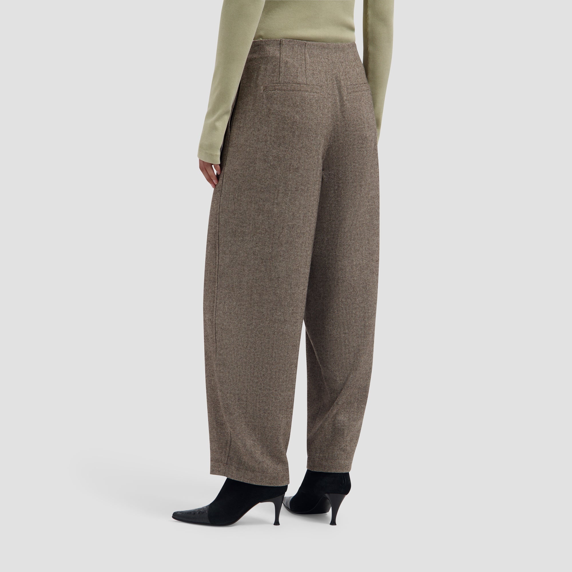 OLAF Wool herringbone barrel leg pant Chocolate chip