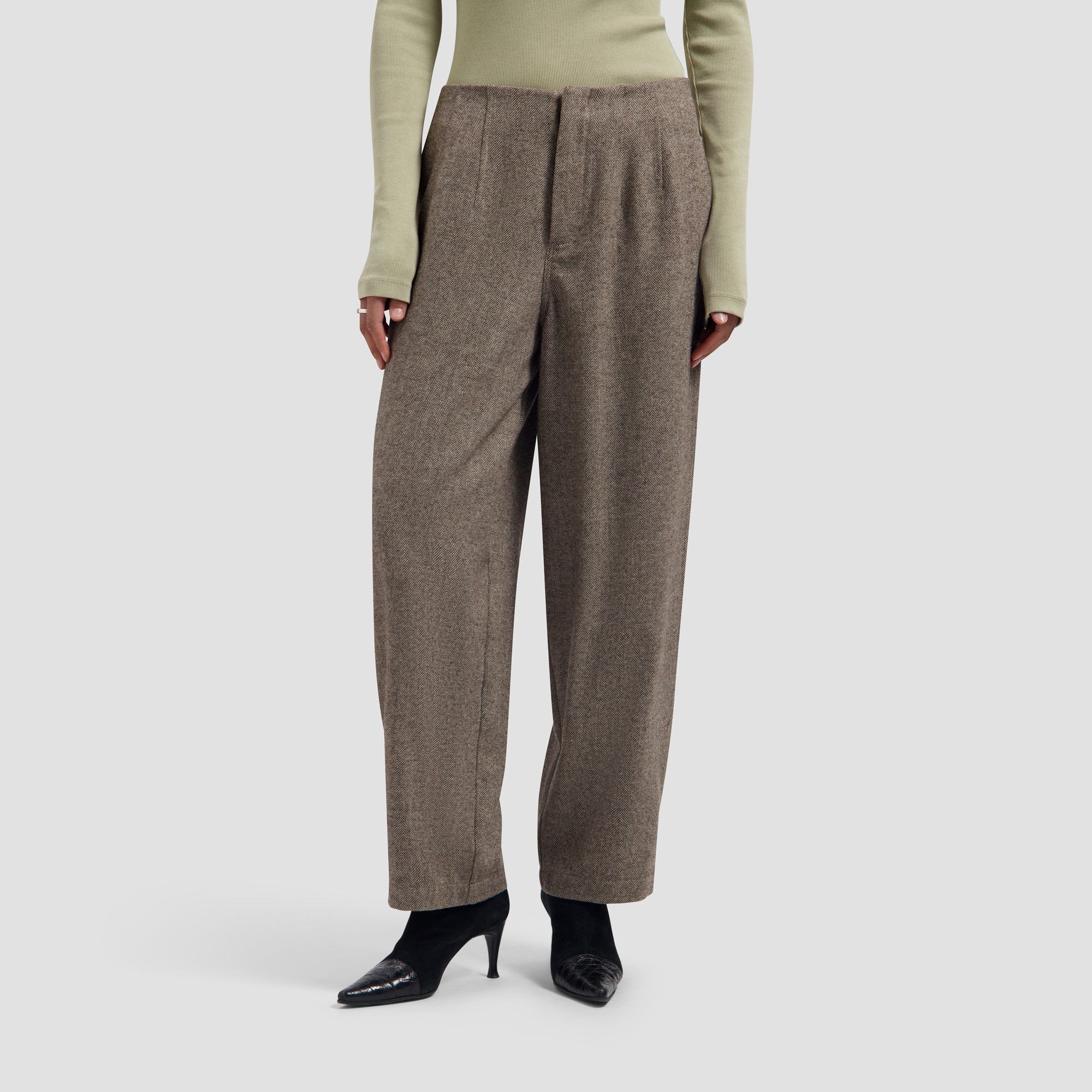 OLAF Wool herringbone barrel leg pant Chocolate chip