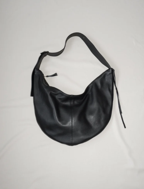 NONA Buckle banana bag XXL Black