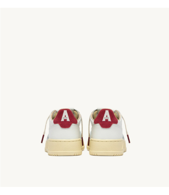 Autry Medalist low wom BJ01 leather/suede/logo sneakers White/deep claret