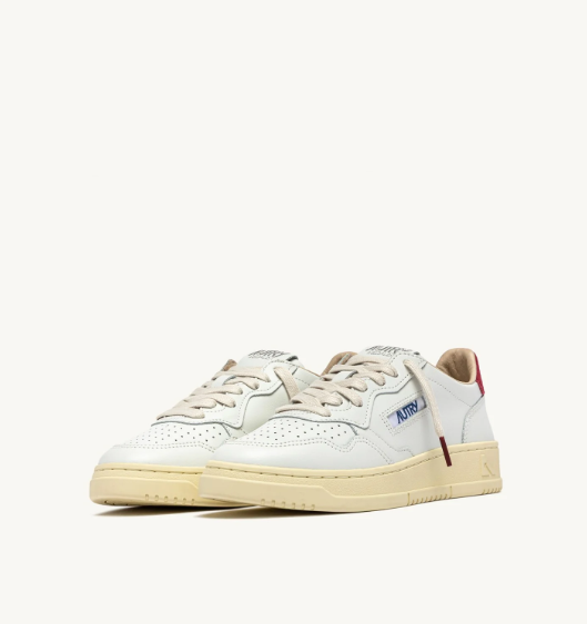 Autry Medalist low wom BJ01 leather/suede/logo sneakers White/deep claret