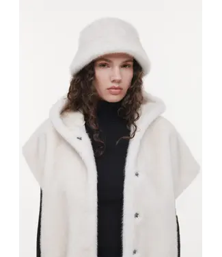 Studio AR Beau faux mink hat Ecru