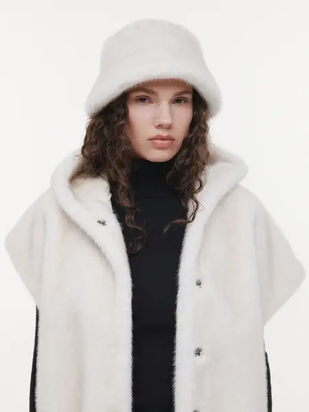 Studio AR Beau faux mink hat Ecru