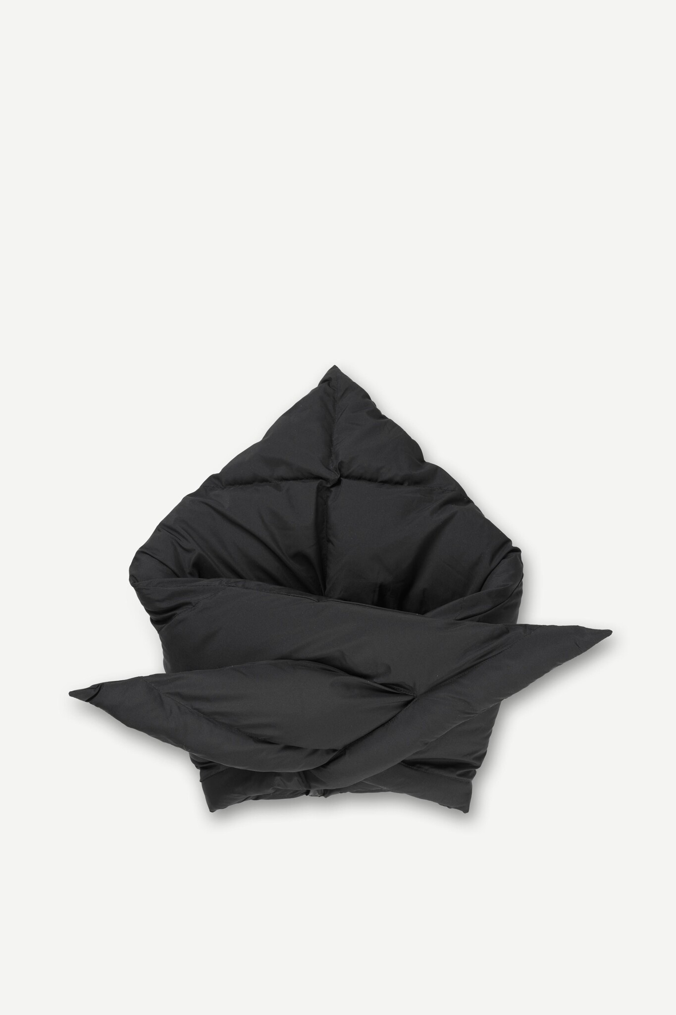 Samsoe Samsoe Satony triangle scarf Black