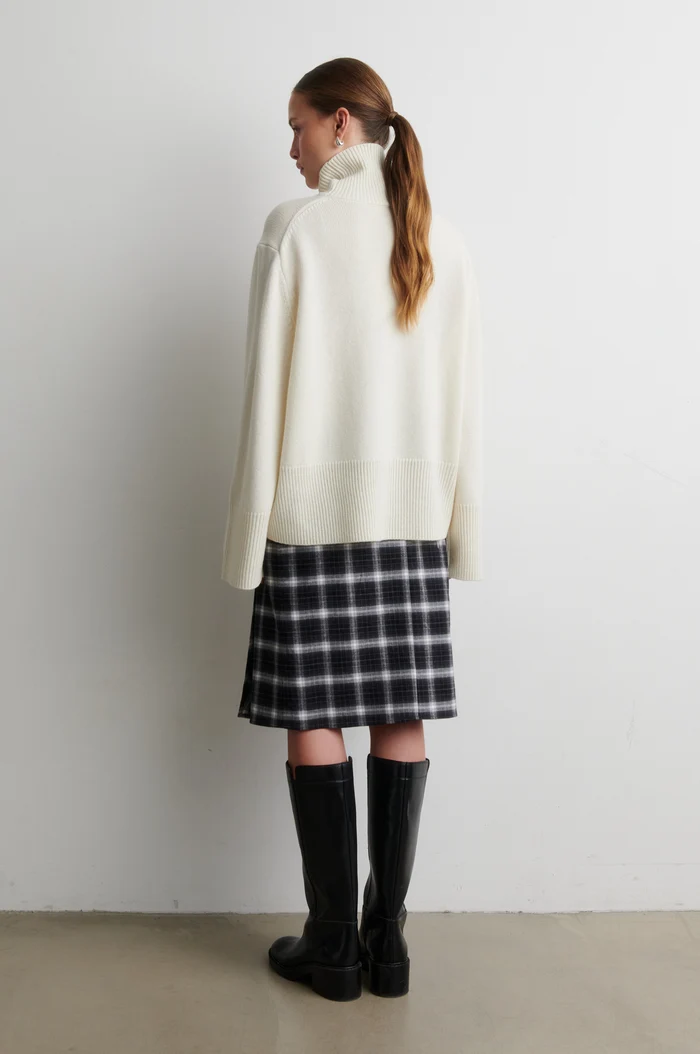 Second Female Alpha knit T-neck Cream