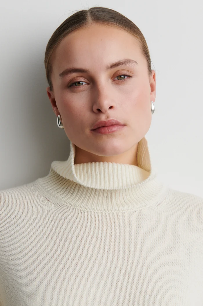 Second Female Alpha knit T-neck Cream