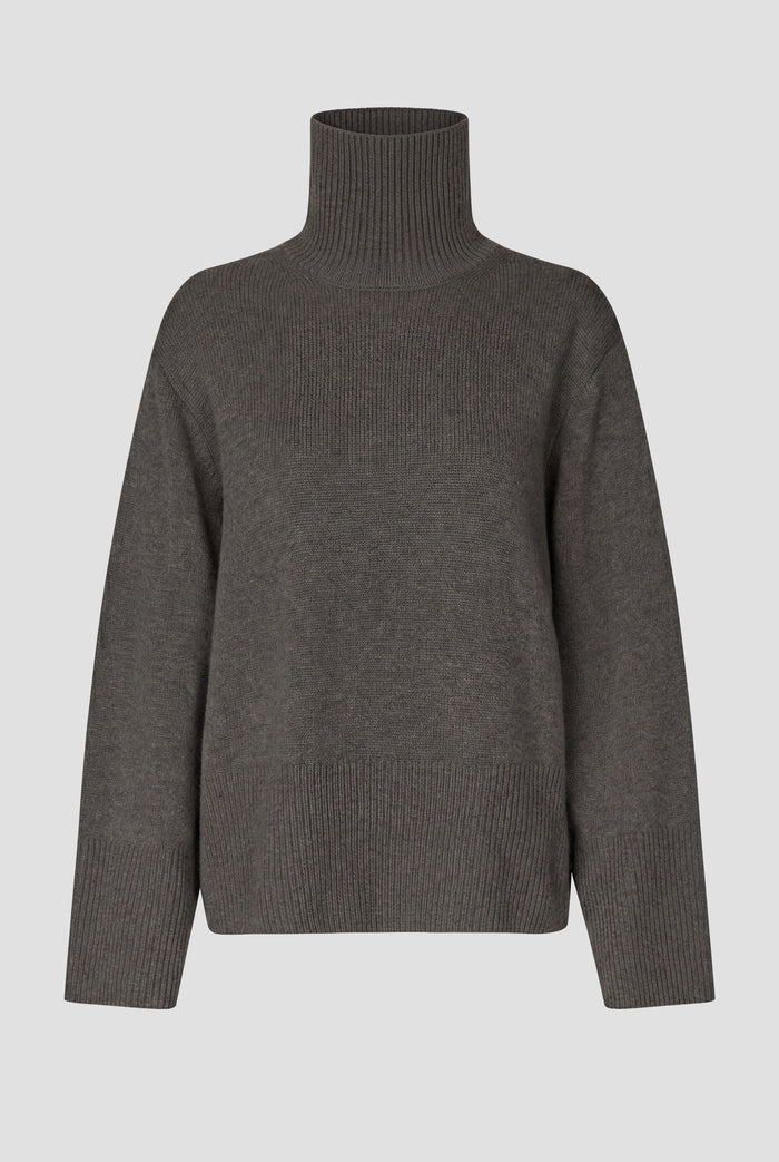 Second Female Alpha knit T-neck Black olive