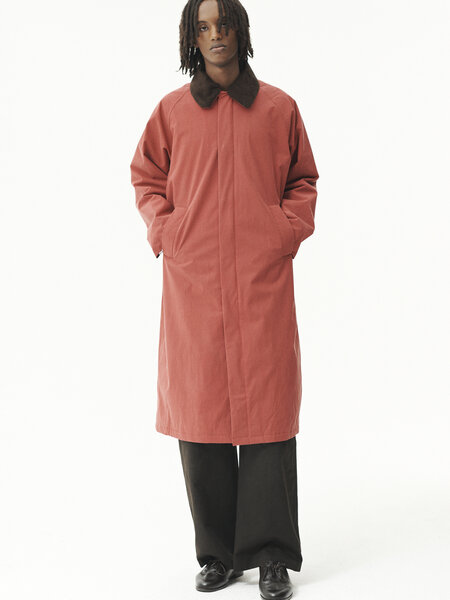 Welter Shelter Long coach washed tencel cordu jas Faded cherry