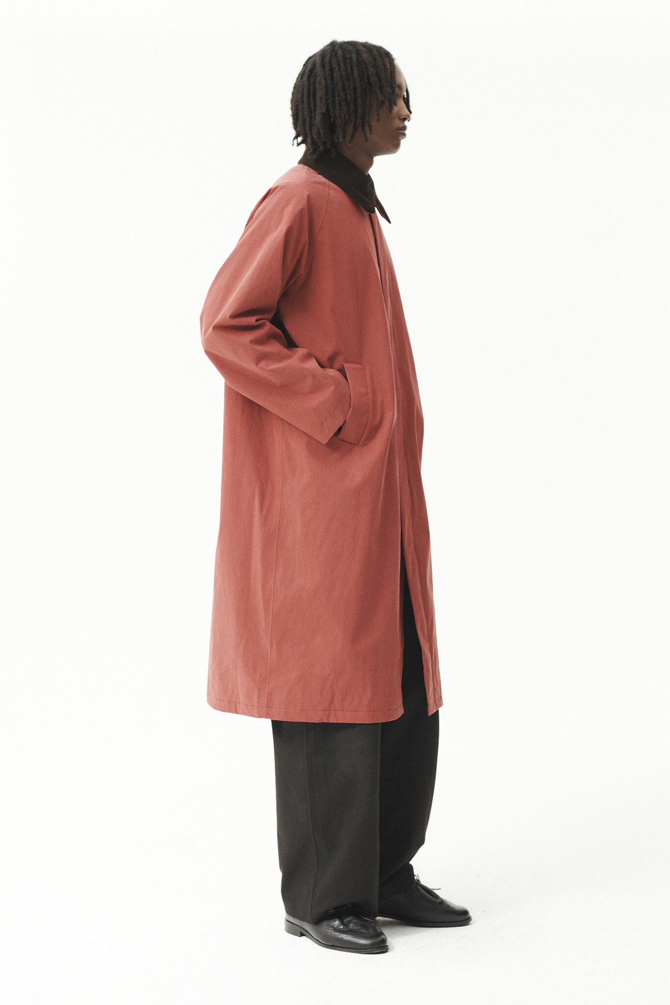 Welter Shelter Long coach washed tencel cordu jas Faded cherry