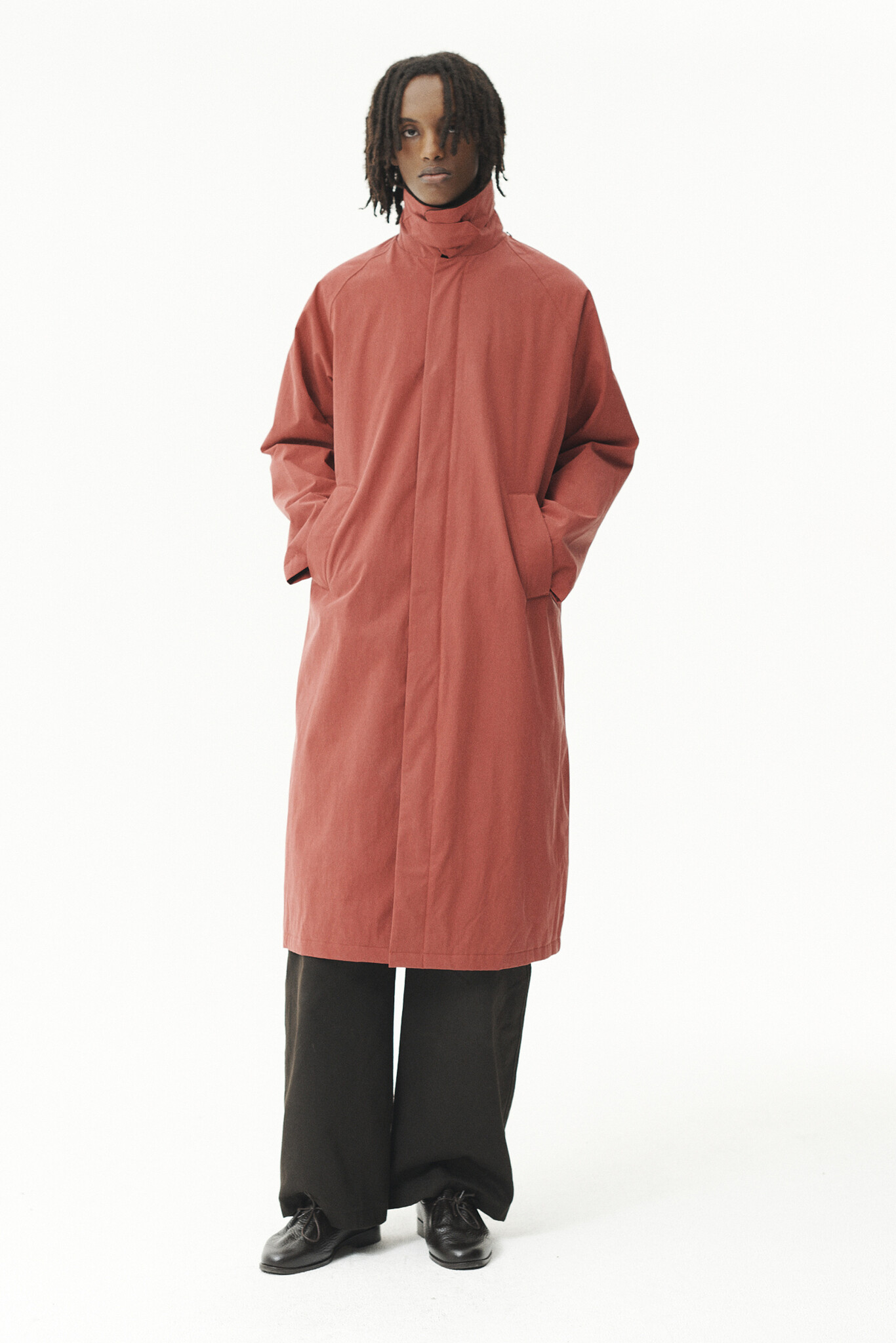 Welter Shelter Long coach washed tencel cordu jas Faded cherry