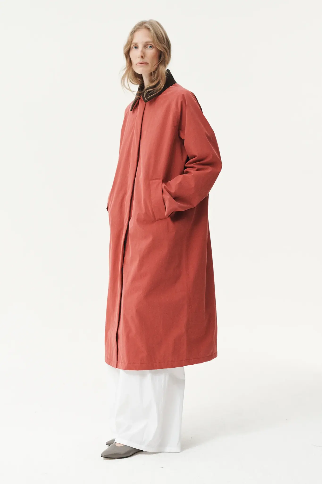Welter Shelter Long coach washed tencel cordu jas Faded cherry
