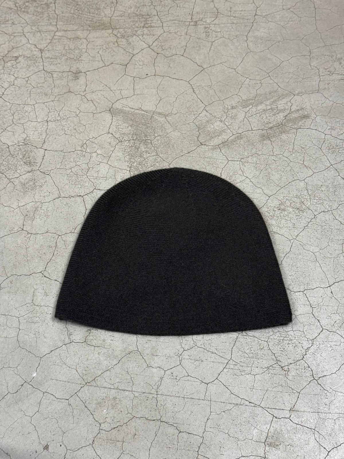 Lisa Yang Birtgitte hat dark fern