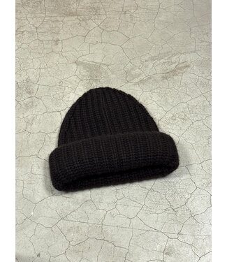 Lisa Yang Beatris beanie Dark oak
