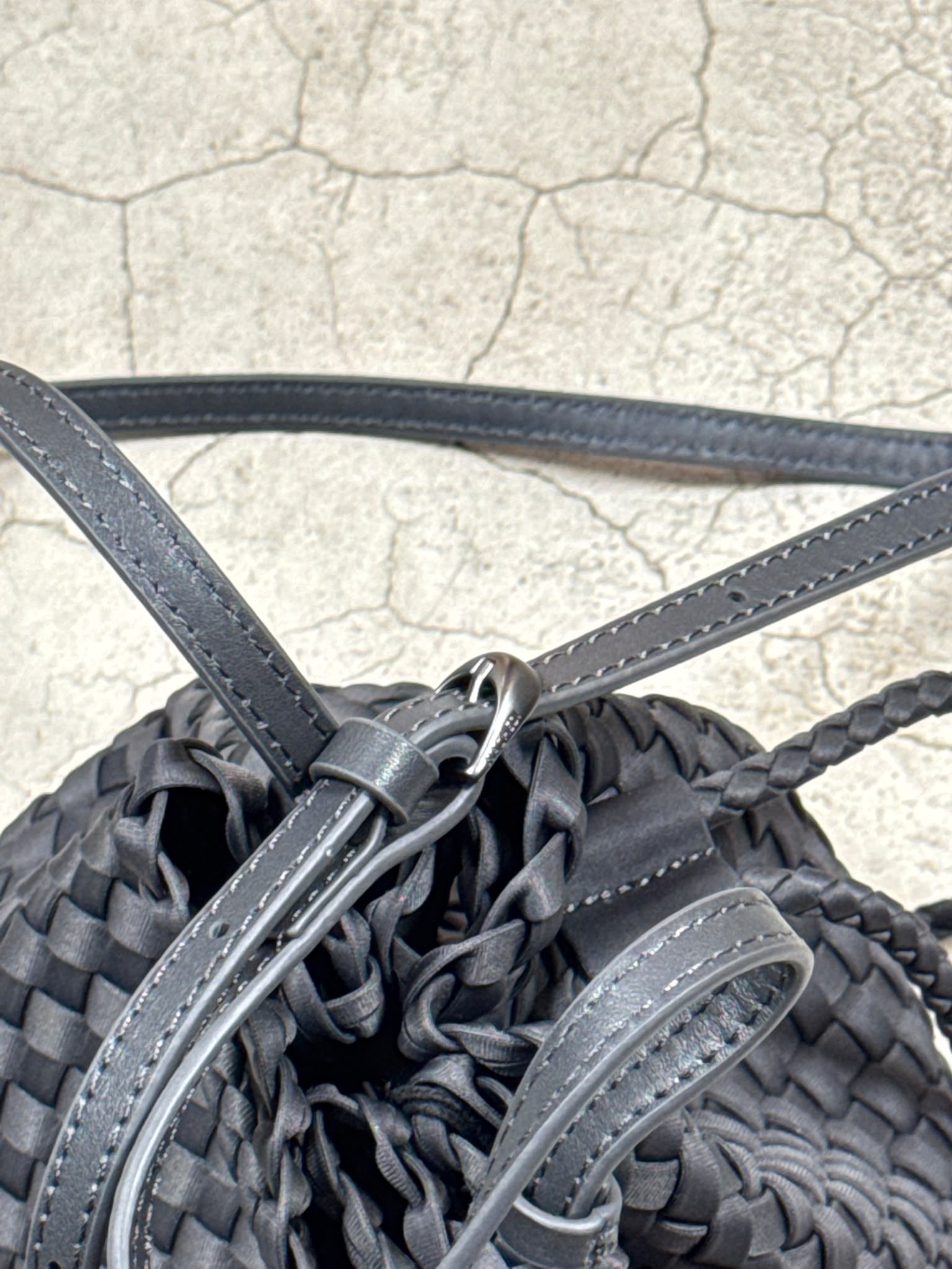 Naghedi Gramercy bucket bag medium Ash