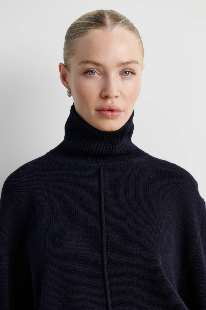Second Female Alpha knit slit T-neck Night sky