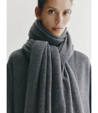 Lisa Yang Paris scarf Graphite