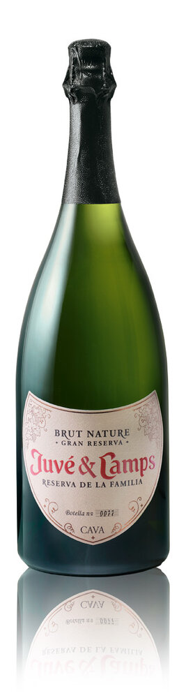Juvé & Camps Reserva Familia, Cava Gran Reserva, Brut Nature 2021 (BIO) Magnum in kist Juvé & Camps Reserva Familia, Cava Gran Reserva, Brut Nature 2021 (BIO) Magnum in kist