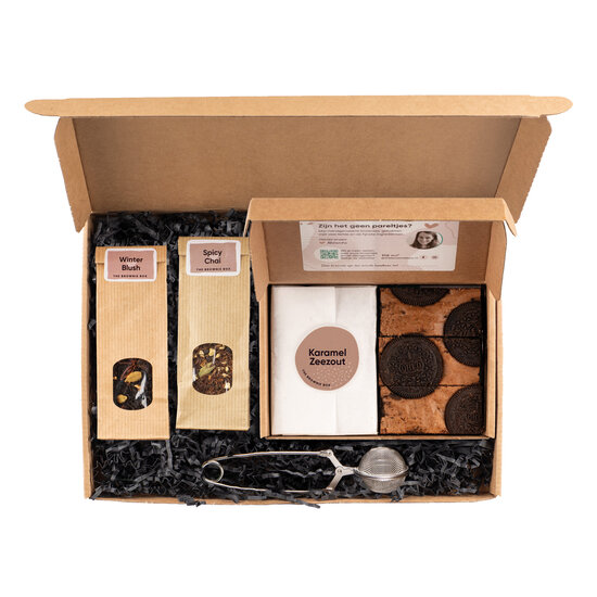 High Tea Box - met brownies, theezeefje, Winter Blush en Spicy Chai thee