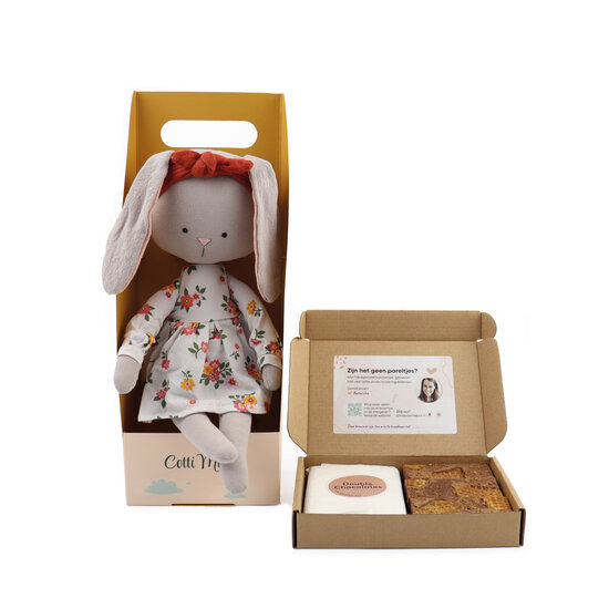 Cuddles & Brownies - giftbox met Brownies en Lucy the Bunny