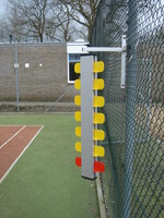 Seebright Score 340 scorebord aan hekwerk