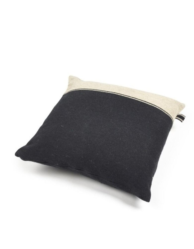 libeco home pillow the marshall black flax 63x63 cm