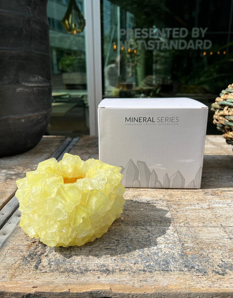 mineral series by isaac monte isaac monte mineral series theelicht geel