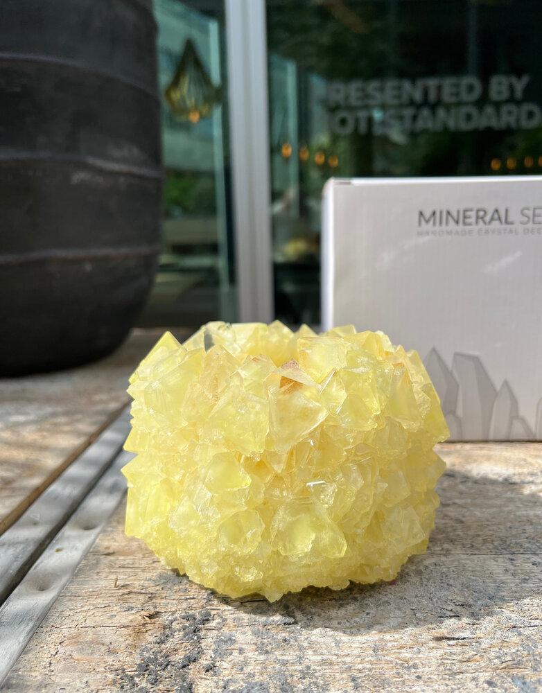 mineral series by isaac monte isaac monte mineral series theelicht geel