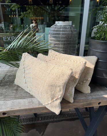 NOT\STANDARD LABEL berber boho kussen 30x50 creme