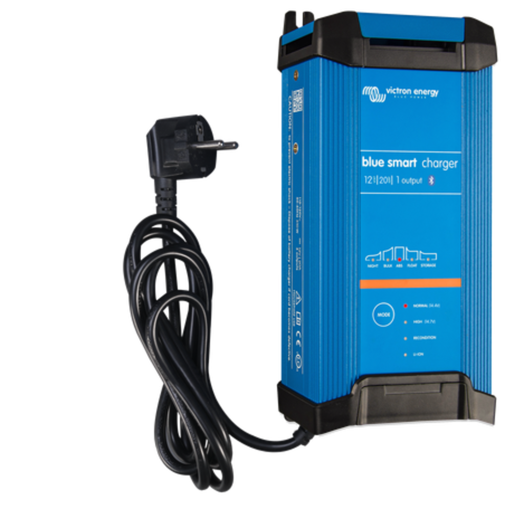 Victron Energy Victron acculader IP22 12V 15A (3)