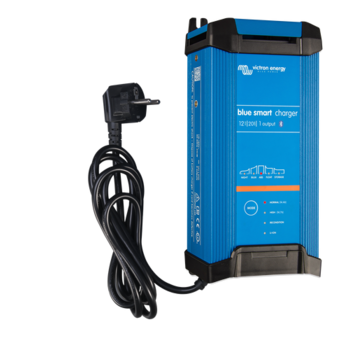 Victron Energy Victron acculader IP22 12V 30A (3)