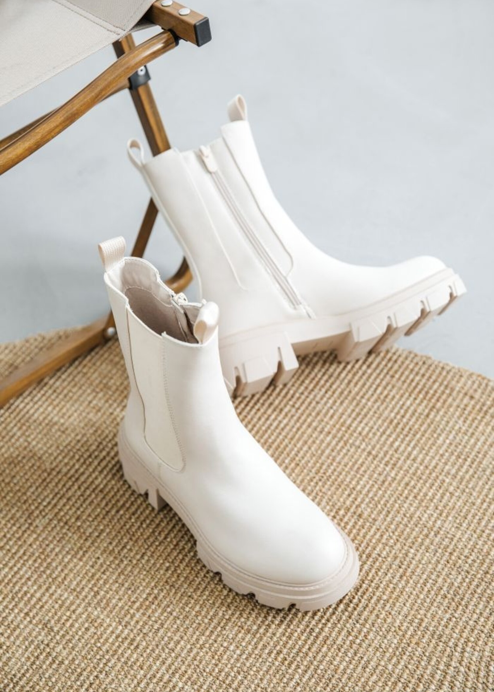BOOTS CHELSEA