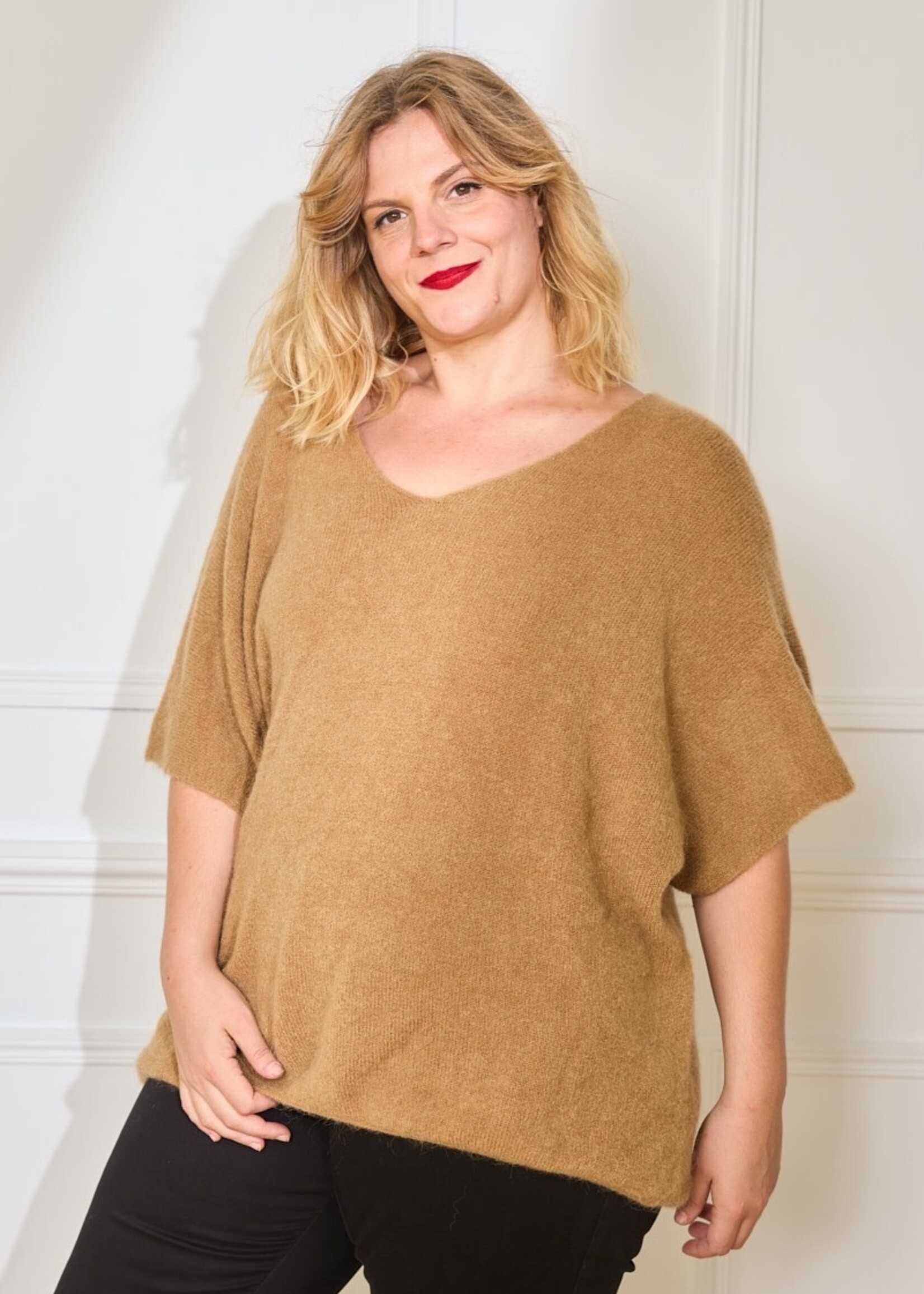 PULL COL V BABY ALPAGA COURTES MANCHES - OVERSIZE 42/50