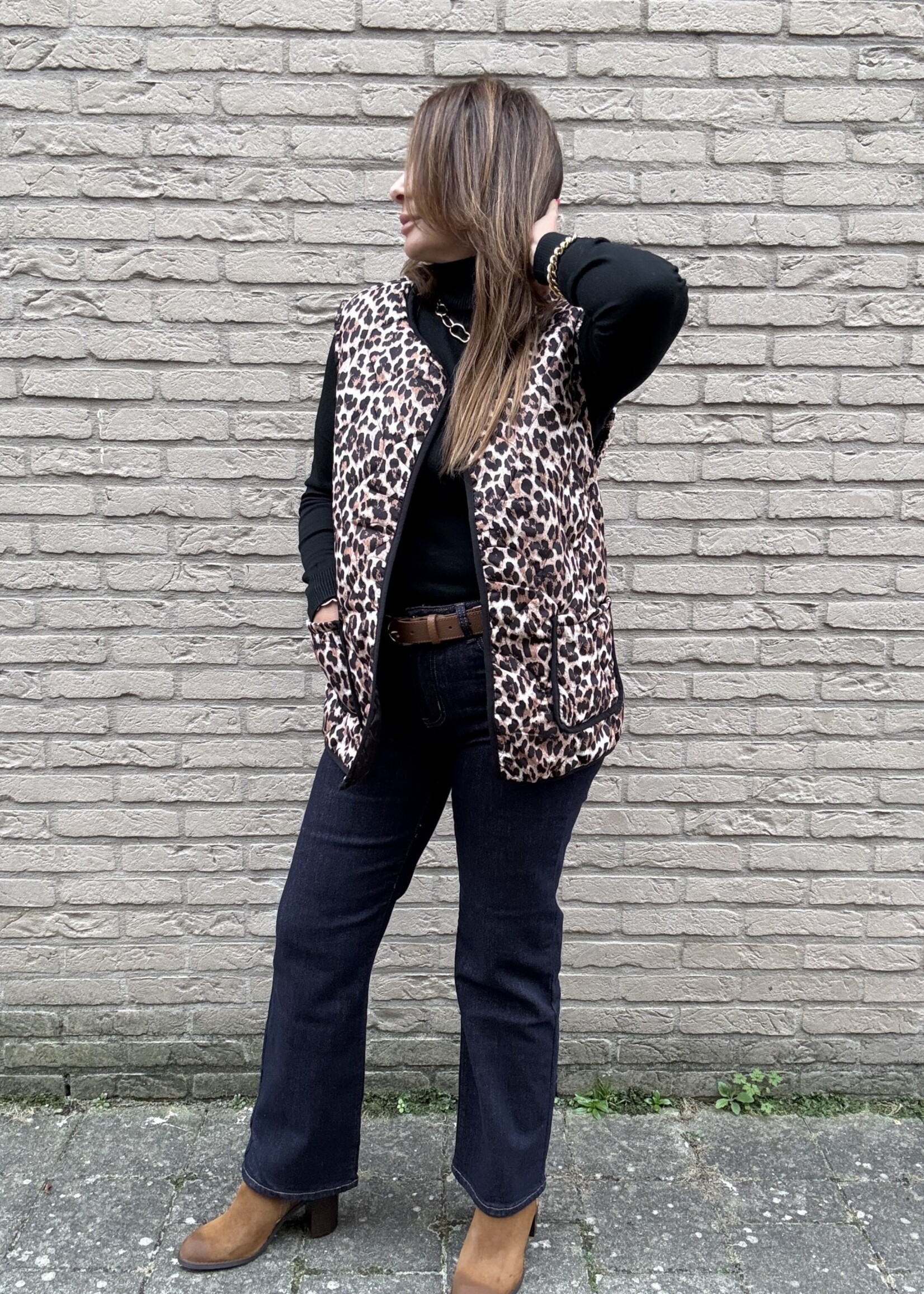 VESTE LEOPARD TAUPE SANS MANCHES