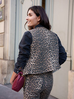 ORAIJE MOUWLOZE LEOPARD VESTJE - LEONIE