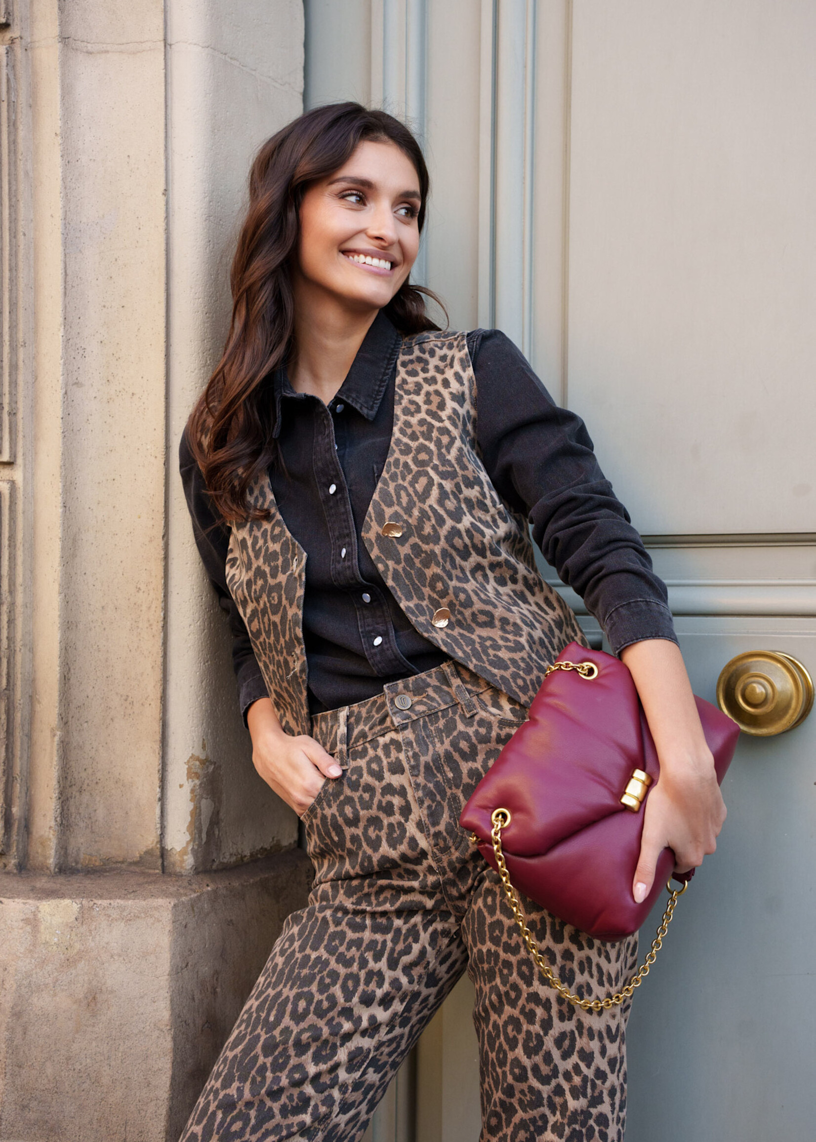 ORAIJE GILET SANS MANCHE LEOPARD - LEONIE
