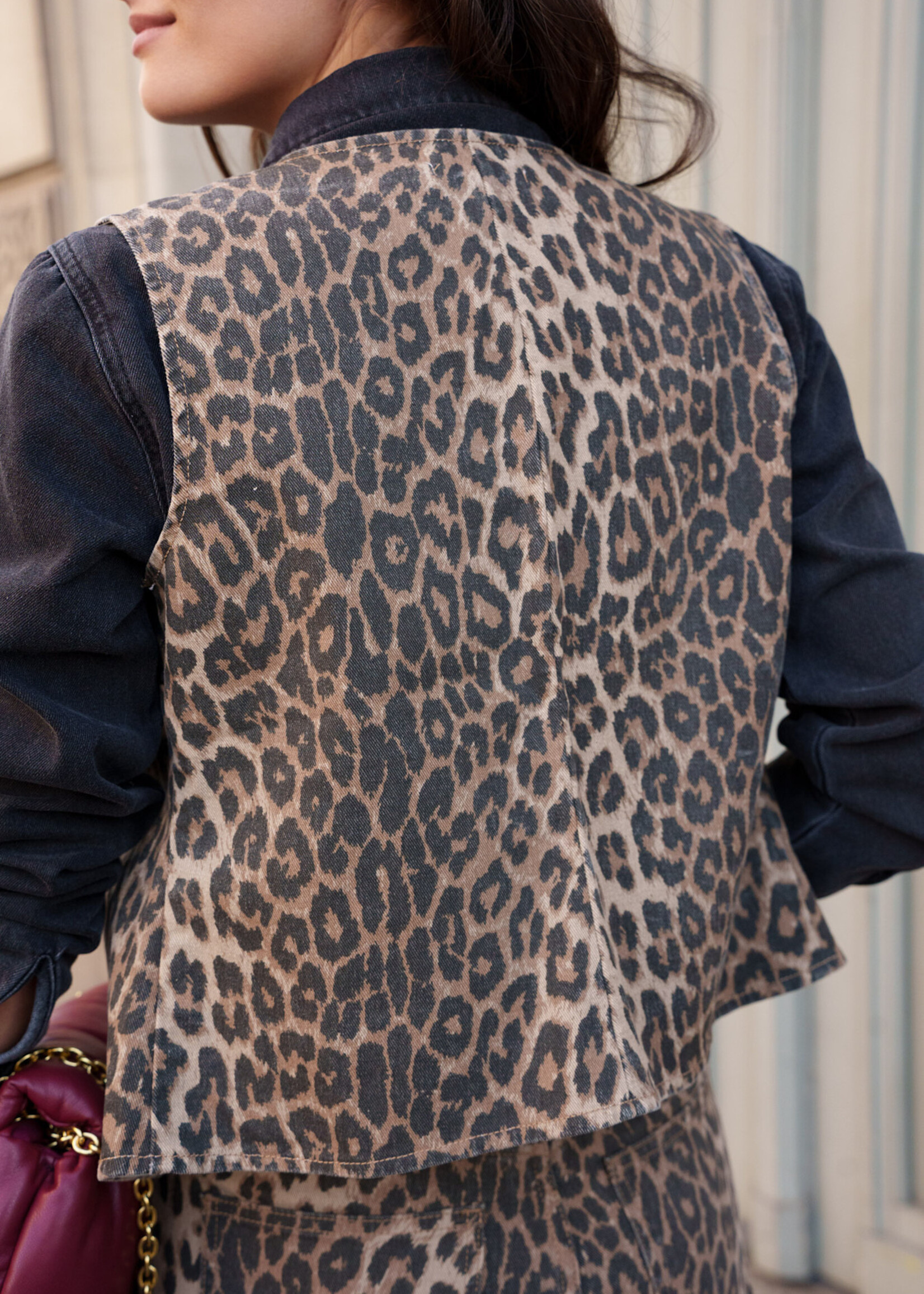 ORAIJE GILET SANS MANCHE LEOPARD - LEONIE