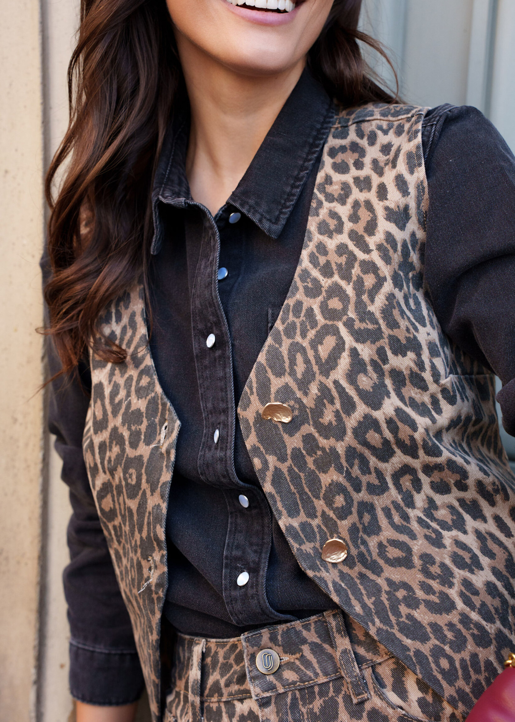 ORAIJE MOUWLOZE LEOPARD GILET - LEONIE