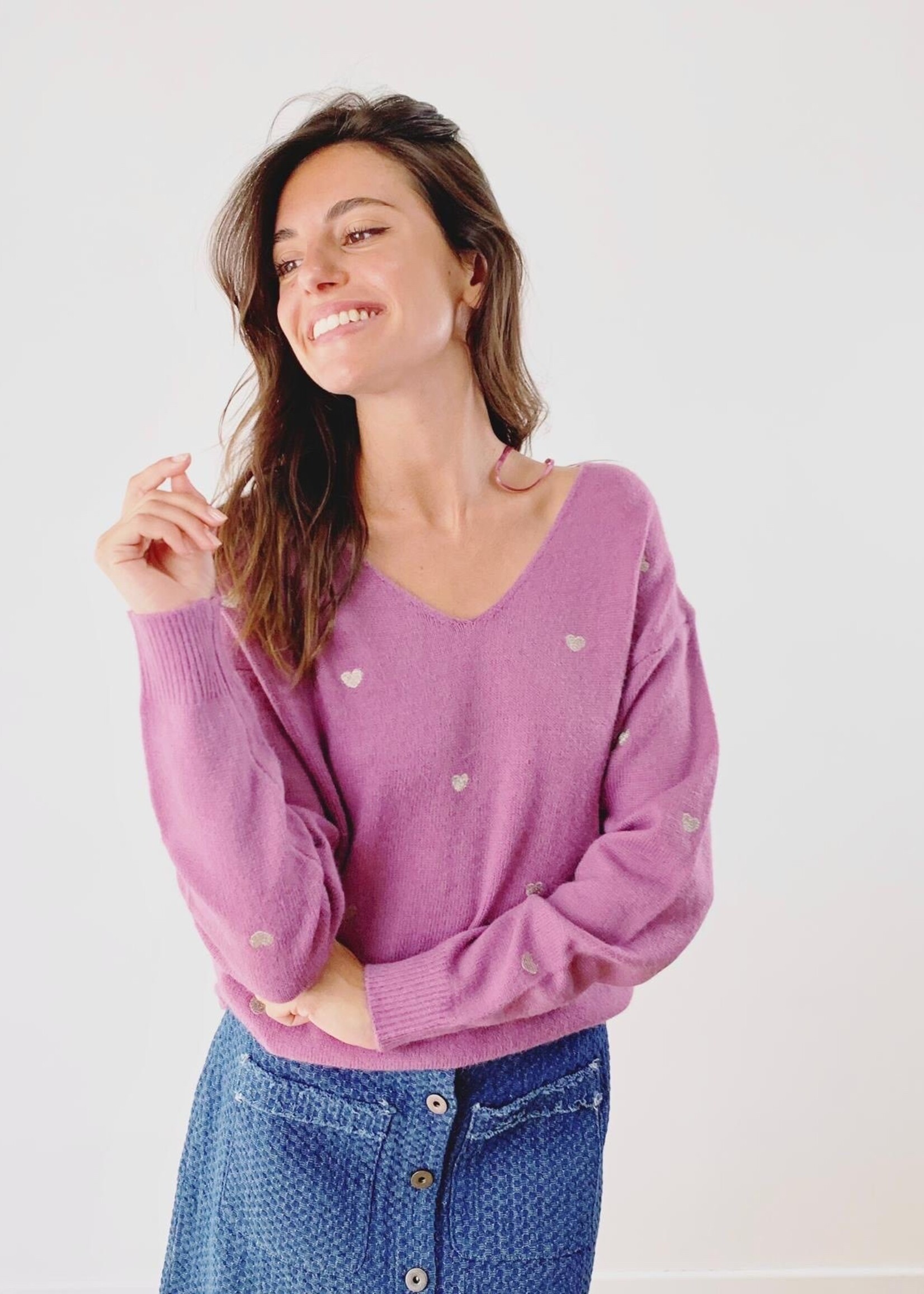 JUBYLEE PULL PRUNE AVEC COEURS GOLD BRODES EN COL V - ONE SIZE