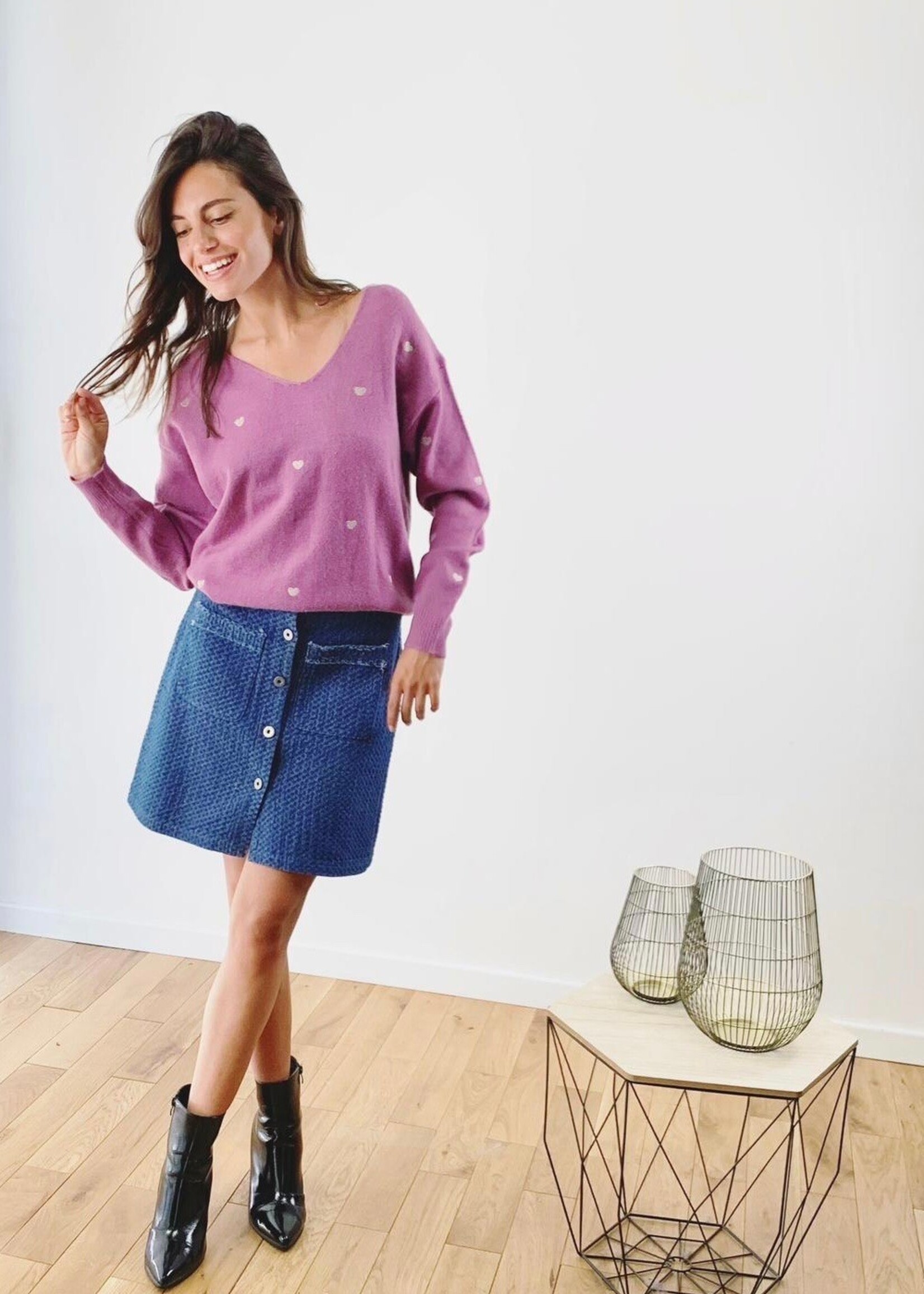 JUBYLEE PULL PRUNE AVEC COEURS GOLD BRODES EN COL V - ONE SIZE