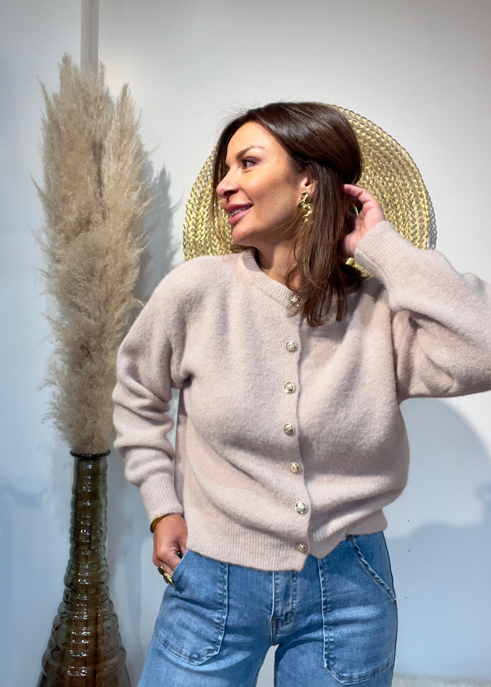 Sofia vest met gouden knopen en rond hals - ONE SIZE