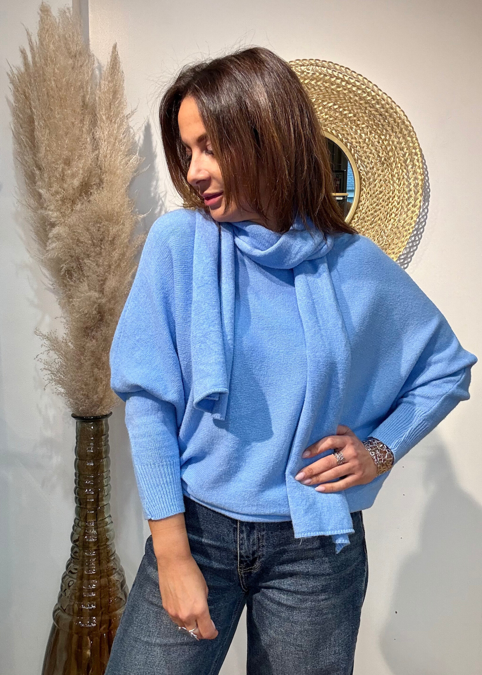 Pull Chauve-Souris avec Écharpe - Élégance Italienne