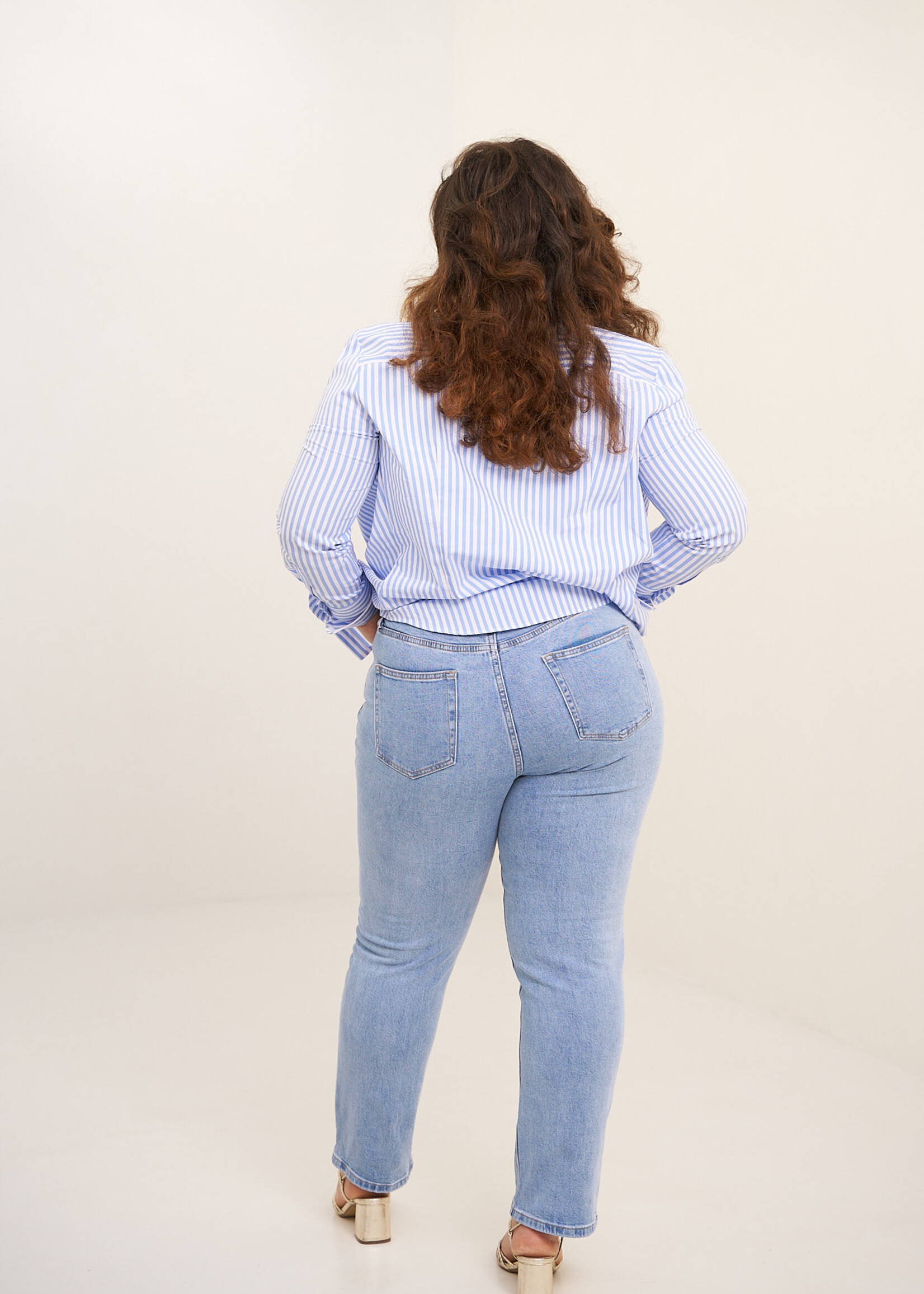ORAIJE JEAN CLARA CURVY