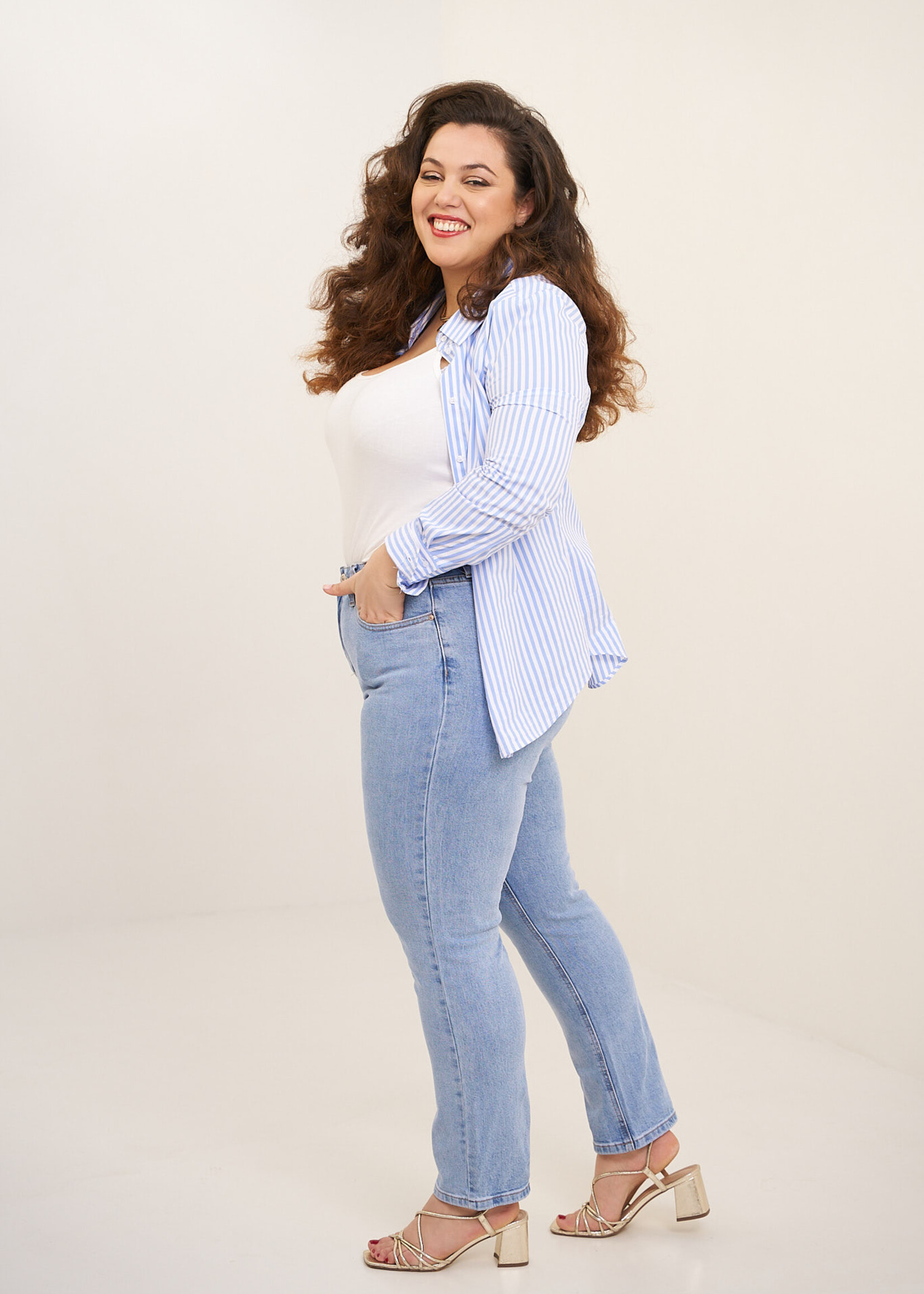 ORAIJE JEAN CLARA CURVY